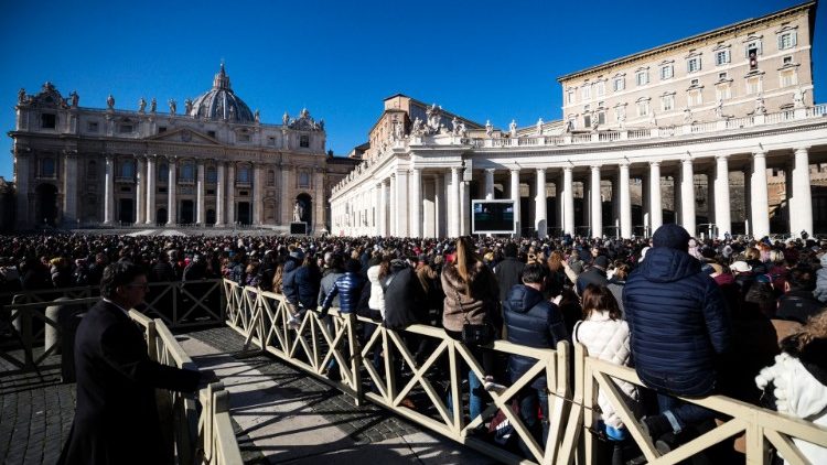 O Papa no Angelus: o Evangelho não é uma fábula, é a revelação do plano de Deus para nós